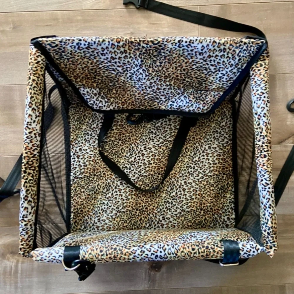 Petbobi Pet Car Booster Seat - Leopard Print